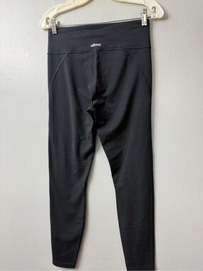 ALLBIRDS Women’s Black Natural Ankle Length Athletic Workout Yoga - Size medium